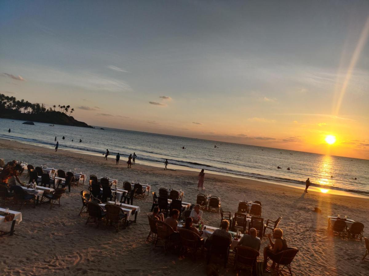 Rococo Pelton Beach Huts Palolem Beach Goa Экстерьер фото